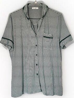Ekouaer Green And White Stripped Women’s L/XL Pajama Set Button Up And Shorts